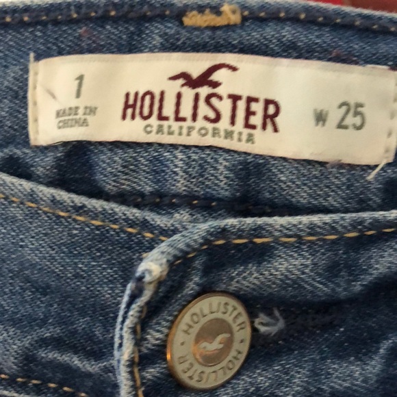 Hollister Boyfriend Jeans - Picture 3 of 3